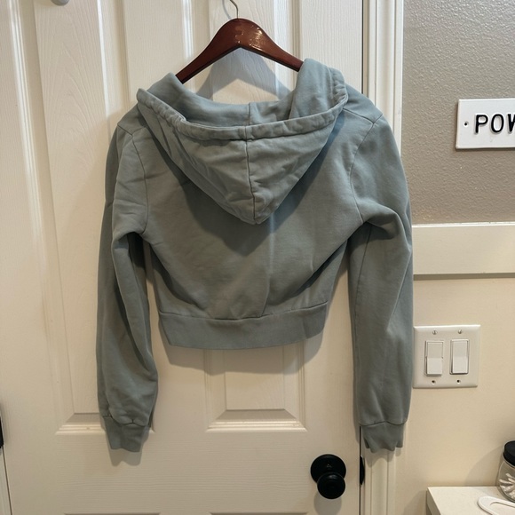 Cropped jacket - Picture 2 of 3